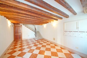 Interior entrance - DolceVita Apartments N. 491 (Venice)