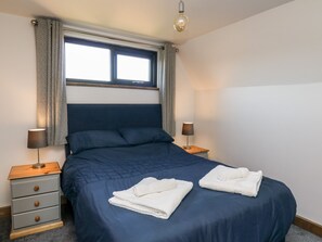 2 habitaciones, decoración personalizada y muebles diferentes 