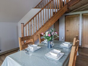 Dining - Valley View Hideaway (Llandysul)