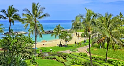 Ko Olina Beach Villas B403: Luxury 3BD Villa w/ Ocean & Pool Views