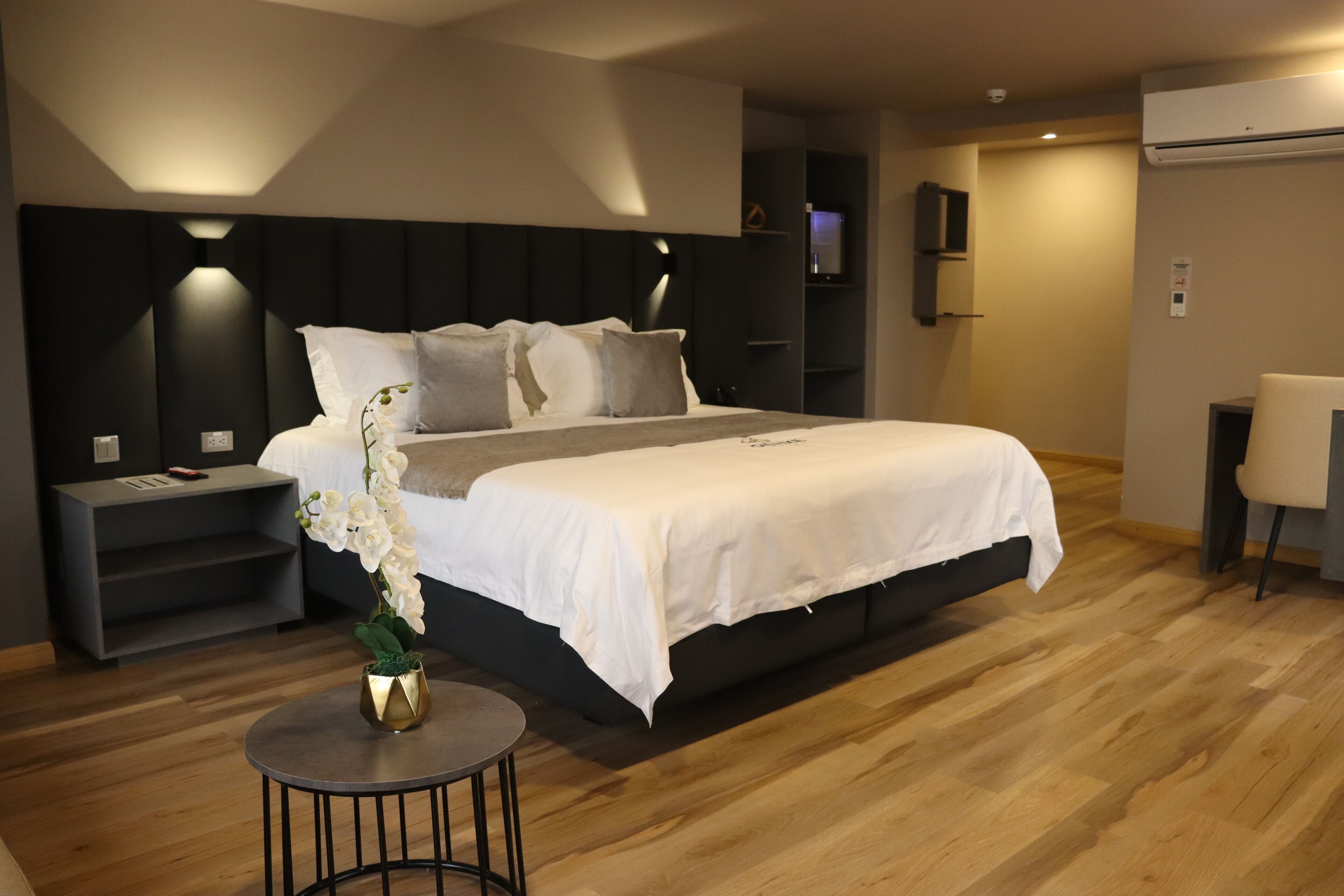 Photo - Giluxe Hotel