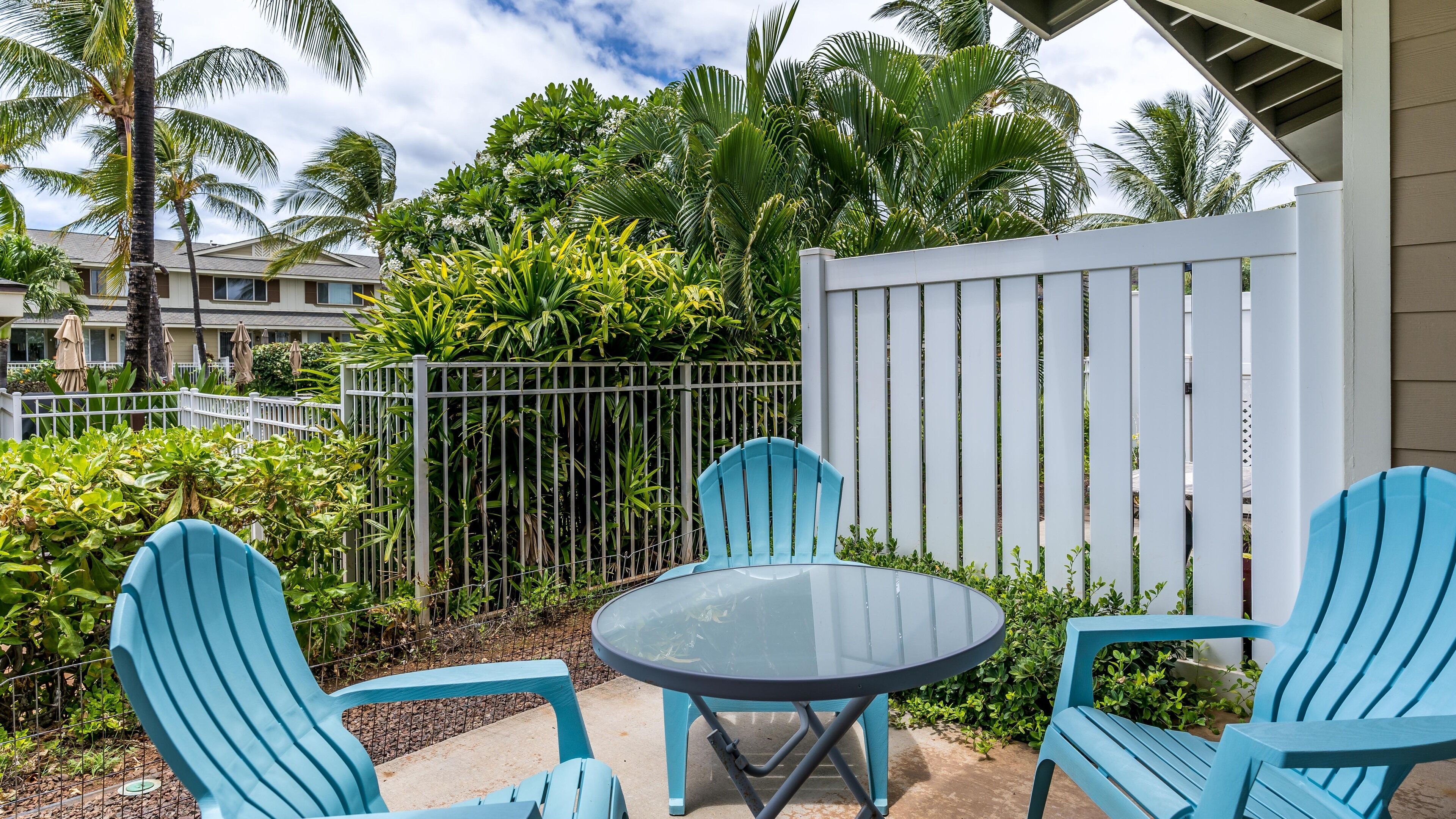 Hillside Villas 1508-2: 3BR Condo, Near Beach & Pool