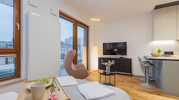 Business Apartment | 1 bedroom, blackout curtains, iron/ironing board, free WiFi
