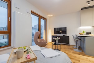 Business Apartment | 1 bedroom, blackout drapes, iron/ironing board, free WiFi