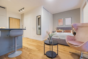 Apartamento Business | 1 dormitorio, cortinas opacas, tabla de planchar con plancha
