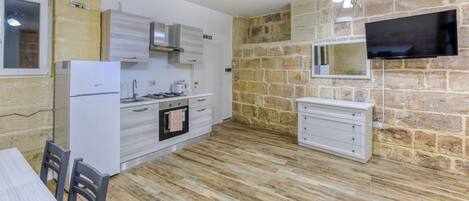 冰箱、烤箱、炉灶、烤面包机