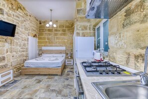 Kühlschrank, Ofen, Herdplatte, Geschirrspüler