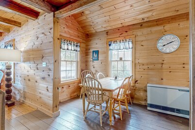 Rustic, lakefront cabin with floating dock, firepit & fireplace - dog-friendly