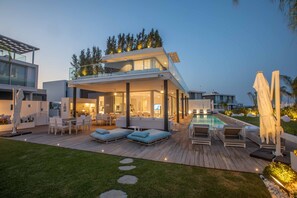 Outdoor dining - Olivine Pearl OL3 - Four Bedroom Villa, Sleeps 9 (Πρωταράς)