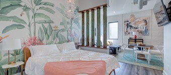 The Hive 106 Bees Knees by BlueStar