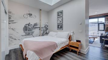 1 bedroom, desk, iron/ironing board, free WiFi