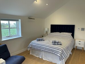 Appartement | 1 chambre, fer et planche à repasser, Wi-Fi gratuit, draps fournis