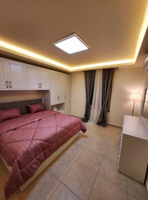 2 bedrooms, WiFi, bed sheets