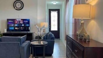 TV connectée, cheminée