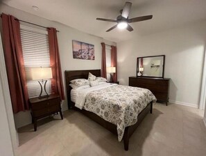 4 bedrooms, in-room safe, desk, iron/ironing board - Beautiful New Home in Houston, Texas (Cypress)