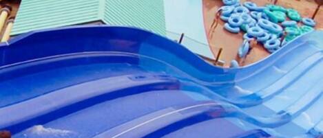 Alberca techada y alberca climatizada