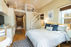 8 habitaciones, tabla de planchar con plancha y wifi gratis