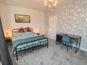 3 bedrooms, individually decorated, individually furnished, free WiFi