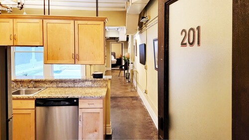 New York Style Apartment Downtown Springfield