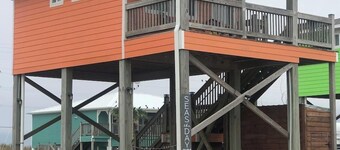 Cozy studio walking distance to the beach, Seas the Day Beach House