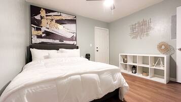 2 slaapkamers, een strijkplank/strijkijzer, wifi, beddengoed