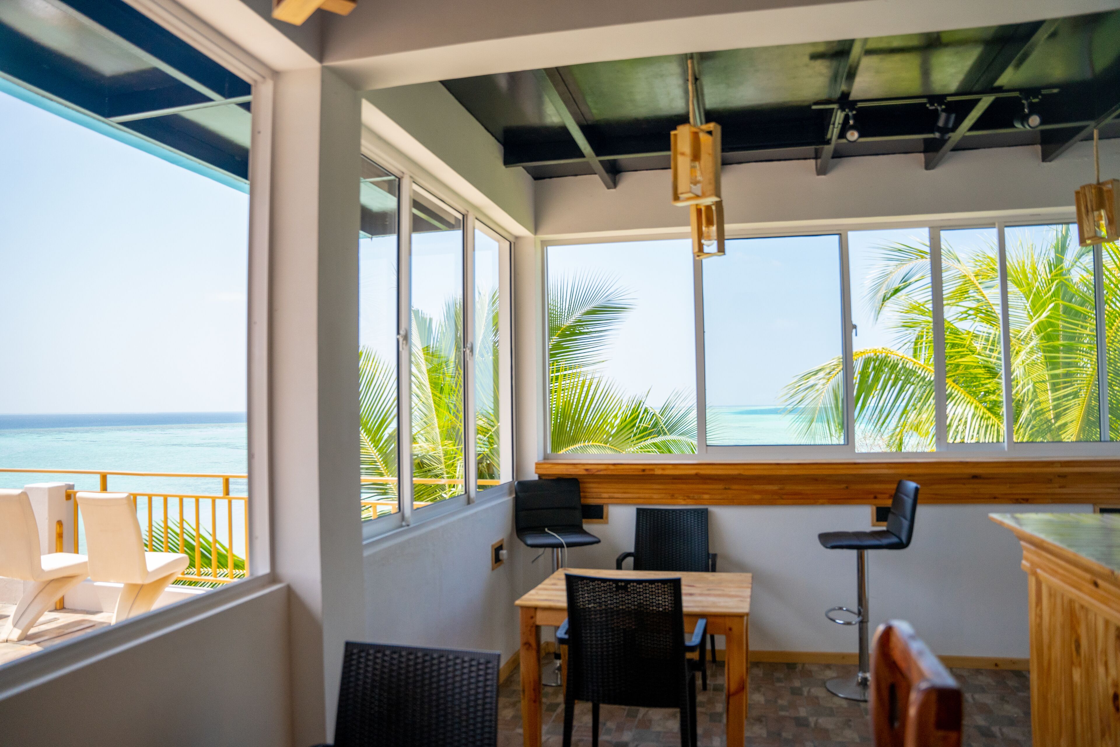 Photo - Manta Sea View Himandhoo