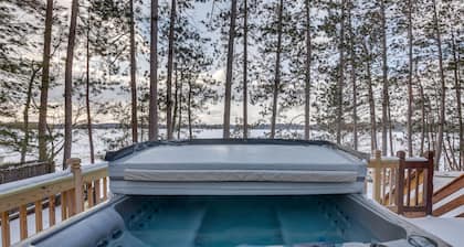 Lakefront Rhinelander Retreat w/ Private Hot Tub!