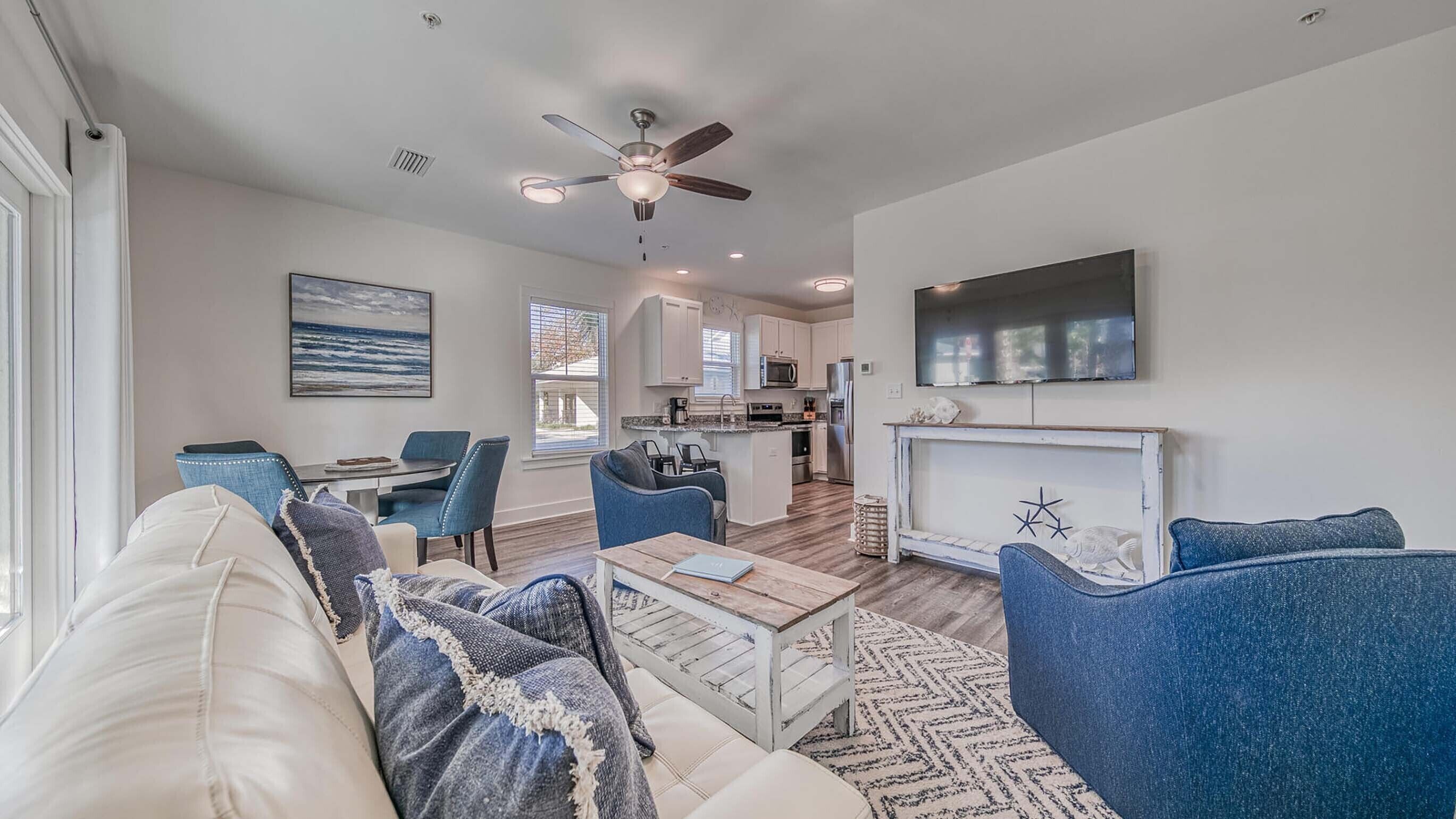 Walk to Beach- Bikes-Pool-Grill-Fitness Center-2BR Hidden Lakes 114