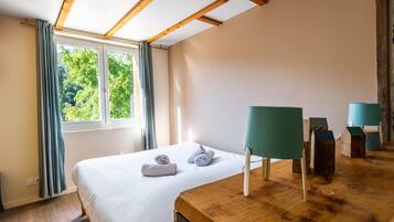 4 quartos, berço de viagem, Wi-Fi