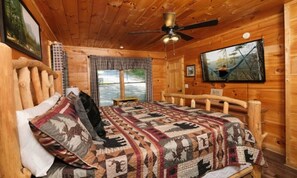 3 bedrooms, WiFi, bed sheets - Centrally Located between Pigeon Forge and Gatlinburg. (Sevierville)