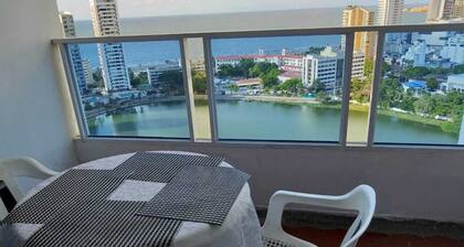 Beautiful comfy apartment walking distance from delicious restaurants and beach