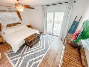 3 Schlafzimmer, Schreibtisch, Bügeleisen/Bügelbrett, WLAN