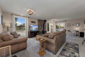 TV, fireplace, books, offices