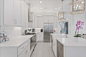 Fridge, microwave, oven, stovetop - Pool ~ Walk to Beach ~ 2 Balconies (Inlet Beach)