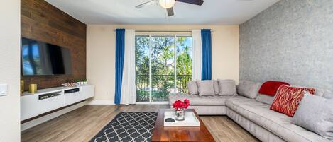 Televisión, videojuegos y futbolito