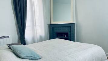 1 chambre, bureau, fer et planche à repasser, Wi-Fi gratuit