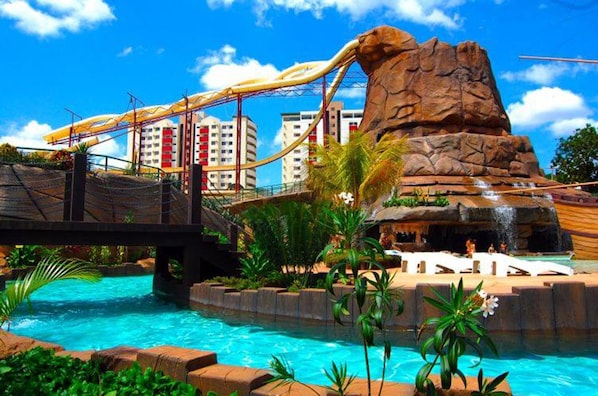 Indoor pool, outdoor pool - diRoma Fiori - Com 1 dia no Acqua Park (Caldas Novas)