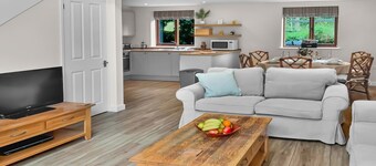 Maplescombe - a 3 bedroom cottage in Newton Valence near Alton