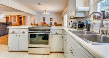 Searcy Retreat Home Near Little Red River