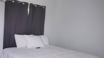 1 habitación y ropa de cama