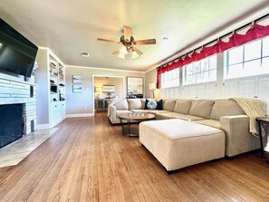 Smart TV, DVD player - Hill Country Home; King & Queen Suites; Game Room, Office & Fire Pit - Kerrville (Center Point)