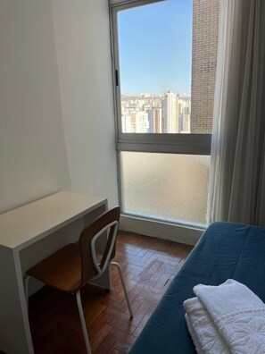 1 soverom, skrivebord, wi-fi og sengetøy