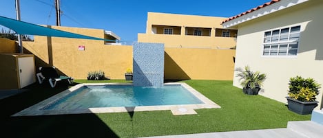 Utomhuspool