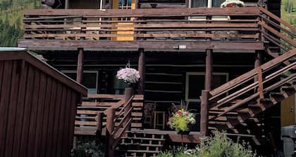 Great 1 bedroom apartment in Cooke City