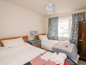 4 bedrooms, individually decorated, individually furnished, free WiFi