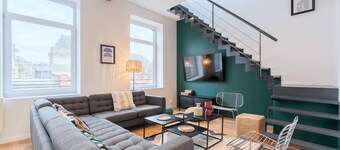 Spacious house 11 bedrooms 8 bathrooms 22 people.