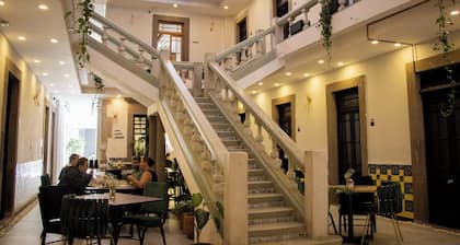 Hotel Patio Zaragoza