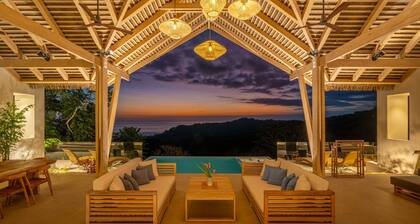 Casa Frenchie Luxury Oceanview Jungle Villa 12pp