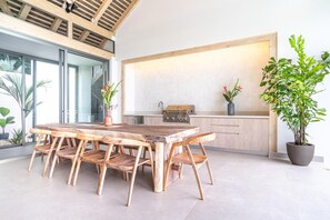 4 bedrooms - Casa Frenchie Luxury Oceanview Jungle Villa 12pp (Bahía Ballena)