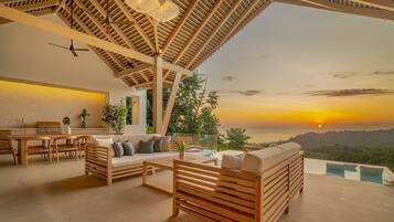 House | 4 bilik tidur